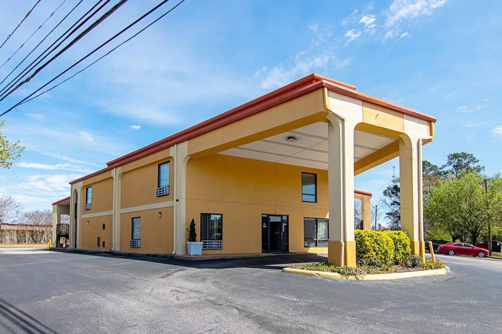 Auburn Lodge Near University Екстер'єр фото